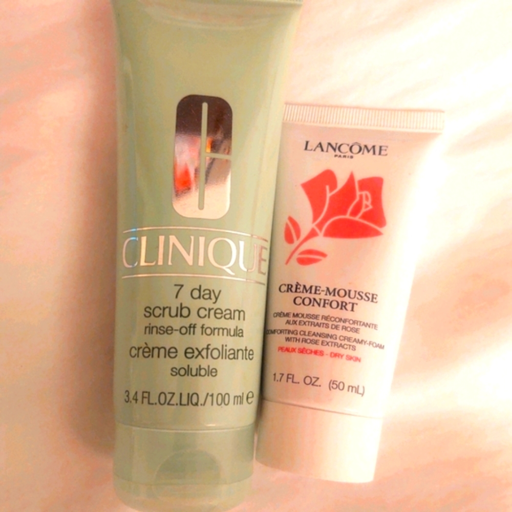 Clinique Facial scrub and Cleanser, Brand New!